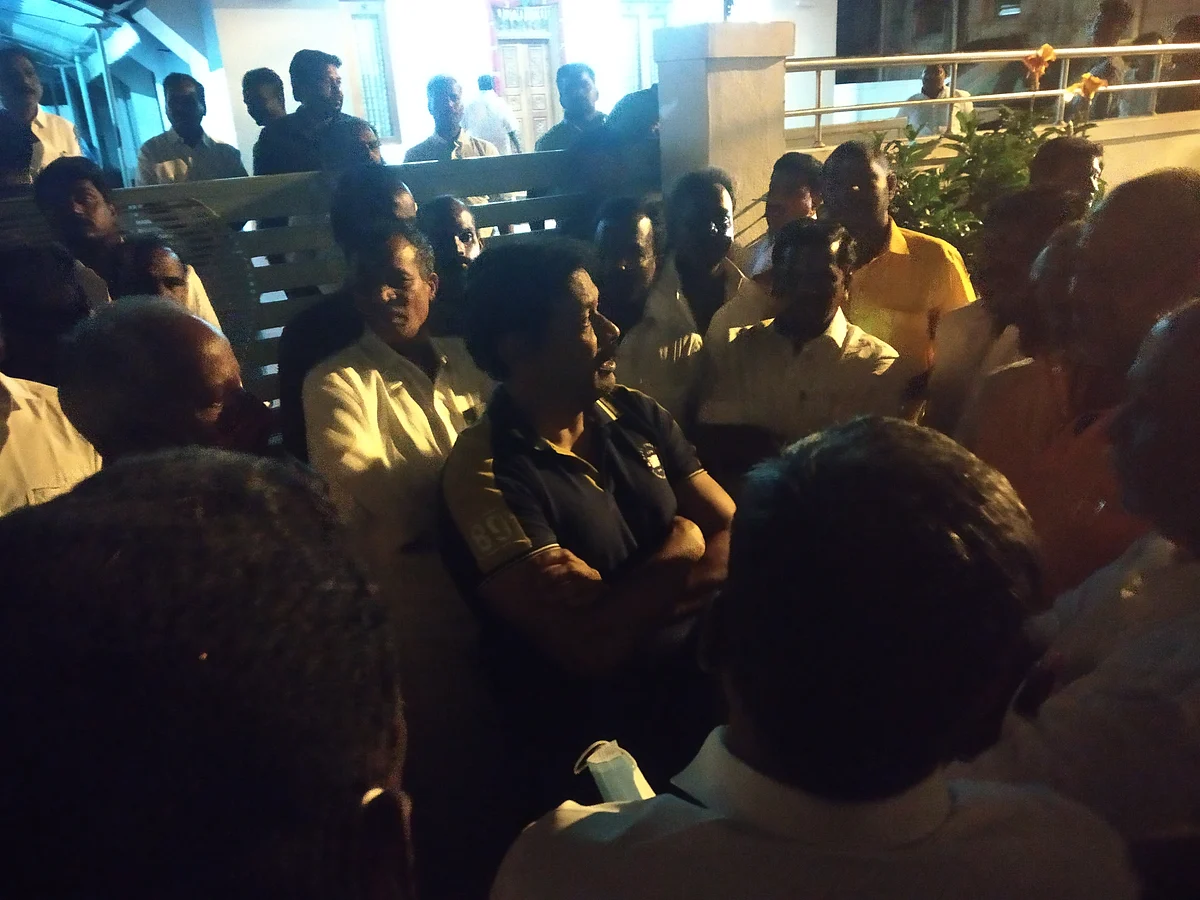 ராதாகிருஷ்ணன்