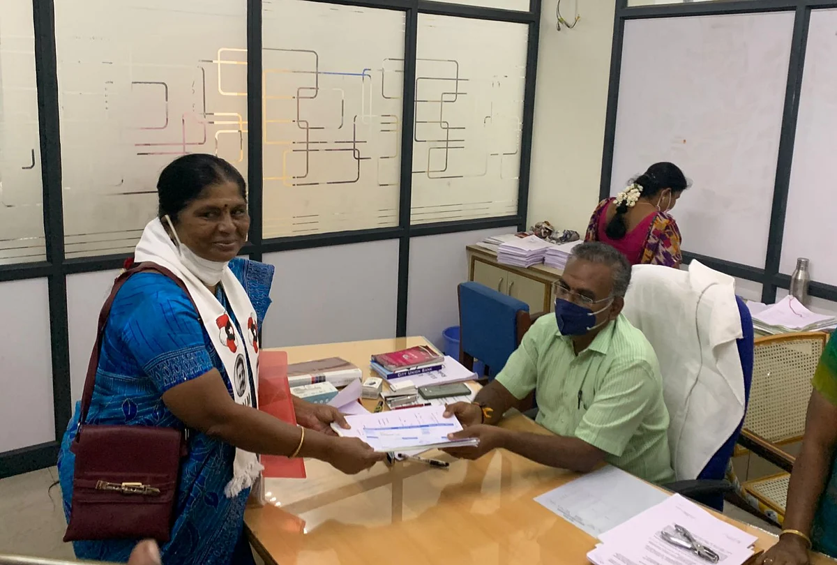 வேட்புமனு தாக்கல் செய்யும் ஜெயந்தி