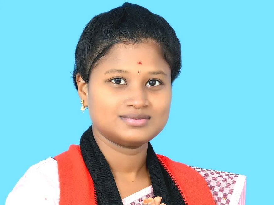 திமுக வேட்பாளராகக் களமிறங்கிய 2-கே கிட்! - வேலூர் மாநகரத் தேர்தலில் கலக்கும் கல்லூரி மாணவி