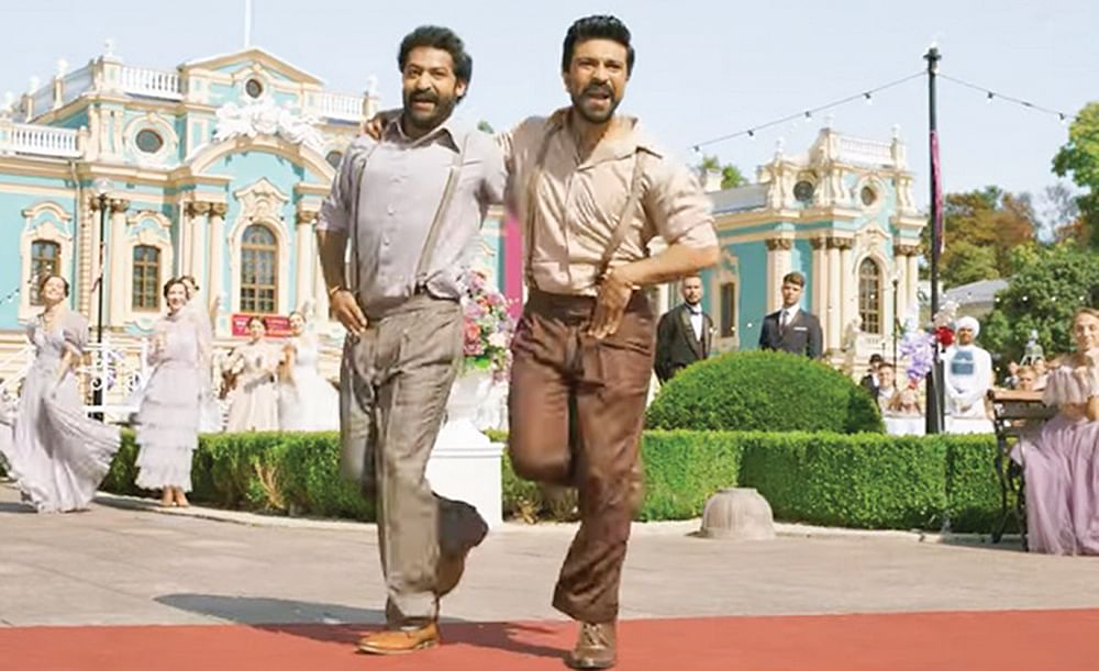 ‘எந்திரன்’ முதல் ‘ஆர் ஆர் ஆர்’ வரை... அசத்தும் லொகேஷன் குரு!