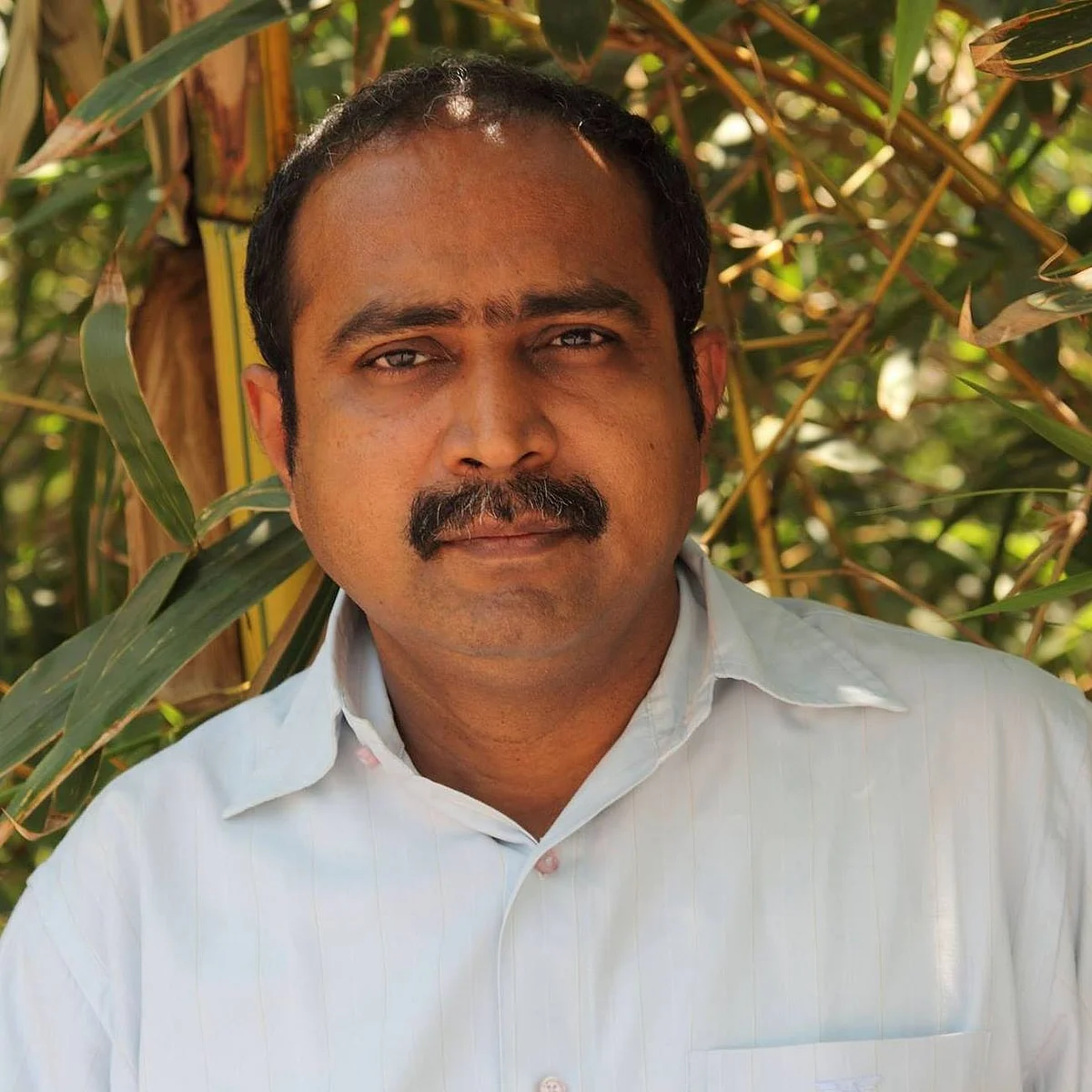 சுந்தர் கணேசன்