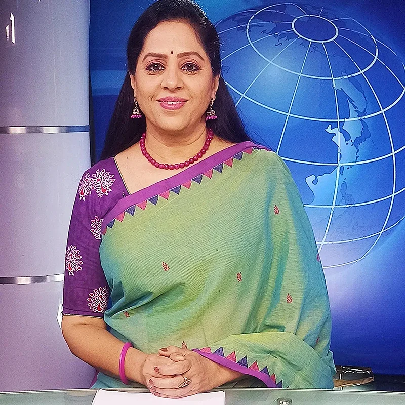 முயற்சி உடையாள் - 11 - செய்தி வாசிப்பில் சிறக்கலாம்...