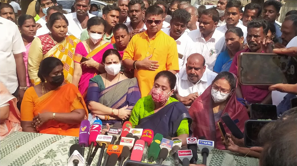 பாஜக நால்வர் குழு!
