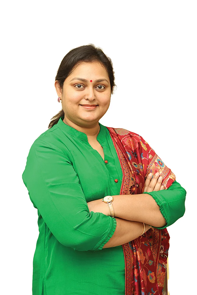 தி.மு.க அரசு, மிருக வெறியோடு பழிவாங்க துரத்துகிறது! - அதிரடி விந்தியா