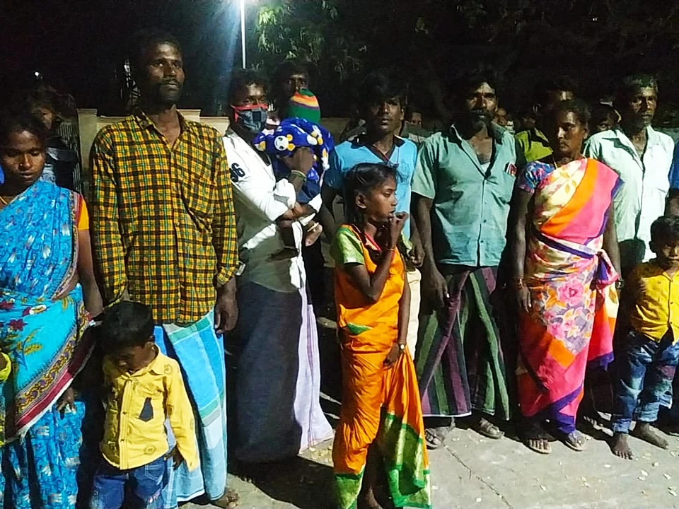 செங்கல் சூளையில் கொத்தடிமைகளாகத் துன்புறுத்தப்பட்ட 9 குடும்பங்கள்; விழுப்புரத்தில் அதிர்ச்சி!