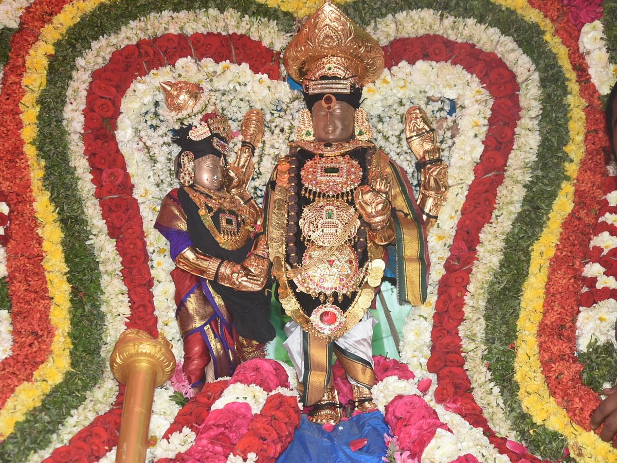 200 ஆண்டுகளுக்குபின் தேரோட்டம் - திருமணஞ்சேரியில் கோலாகலம்