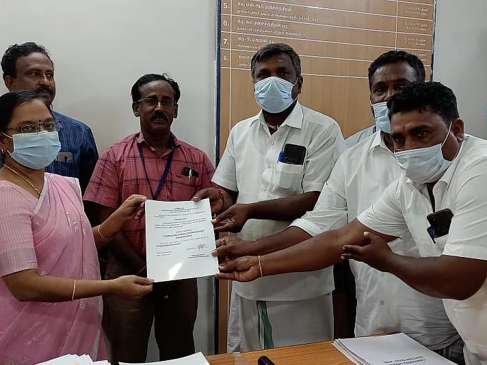 நாகை நகராட்சி: போட்டியின்றி தேர்வான சுயேச்சை வேட்பாளர்! - யாருக்கு ஆதரவு?