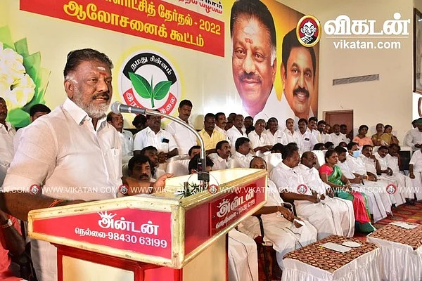அ.தி.மு.க வேட்பாளர்களை ஆதரித்து ஓ.பி.எஸ் பிரசாரம்
