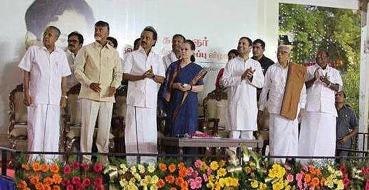 கருணாநிதி சிலை திறப்புவிழாவில் ராகுல், சோனியா
