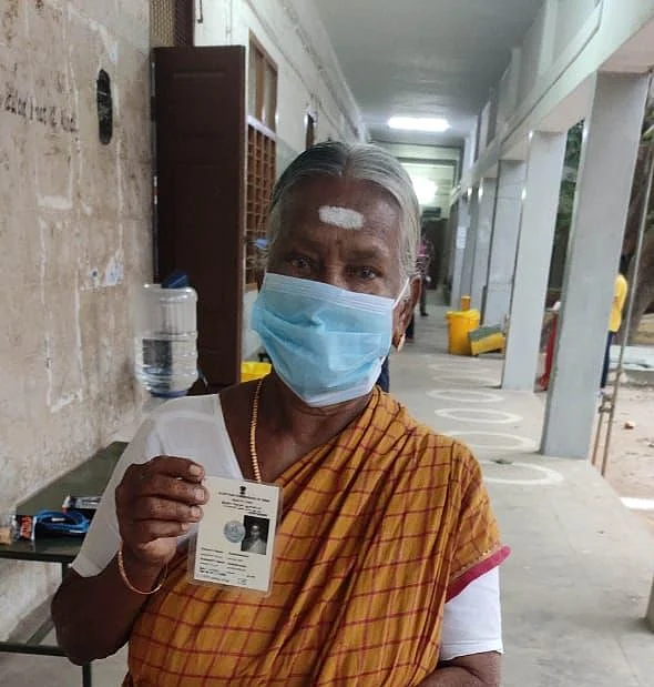 85 வயது மூதாட்டி சுப்புலட்சுமி.