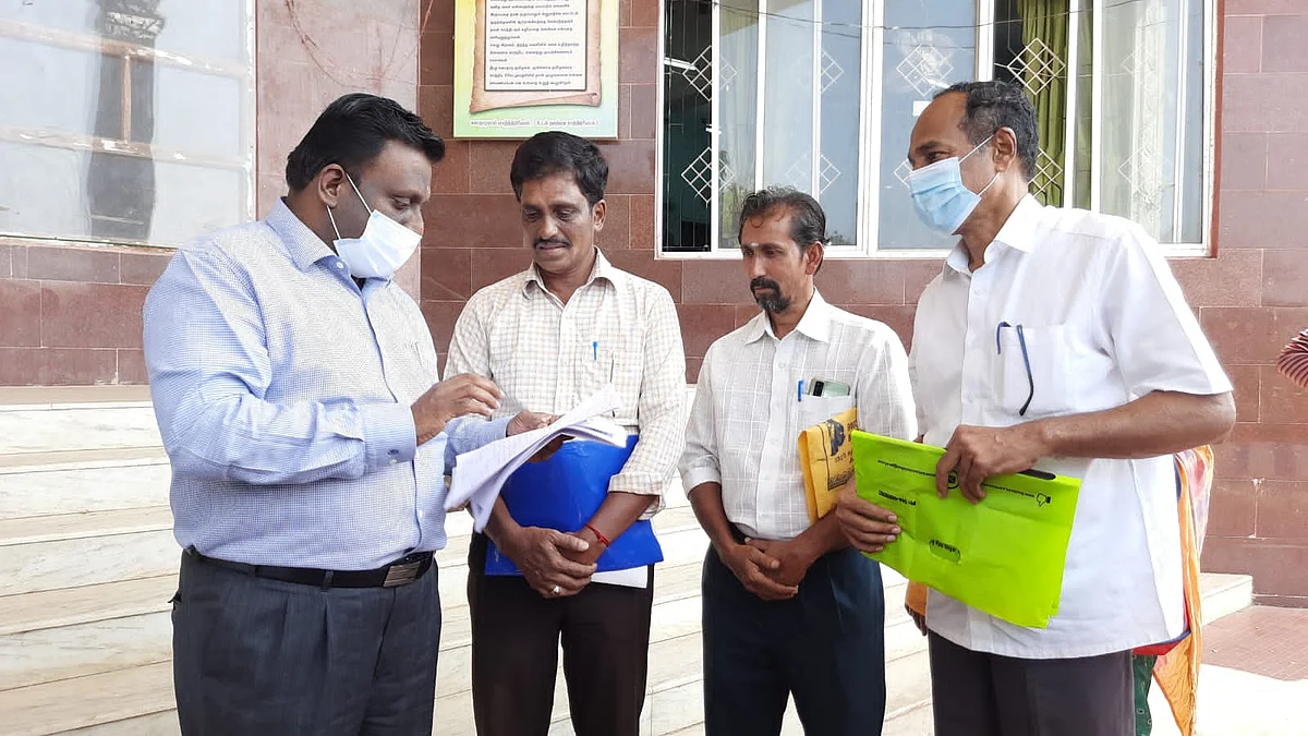 கலெக்டரிடம் மனு