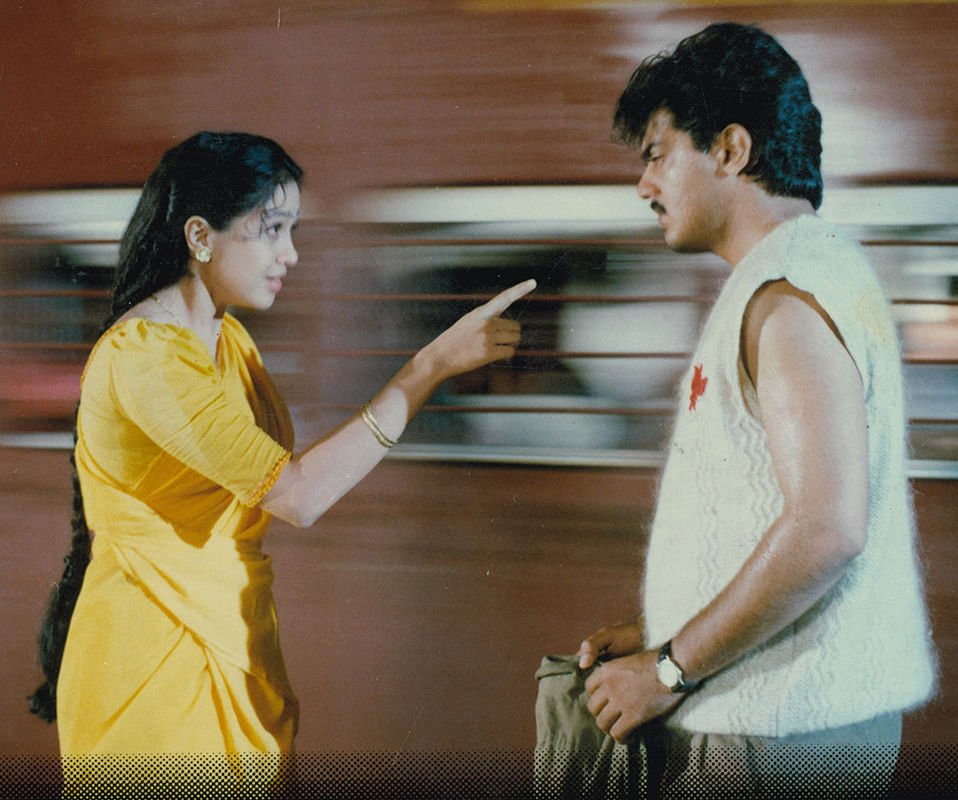 தமிழ் சினிமா தவிர்க்கிறதா காதலை?
