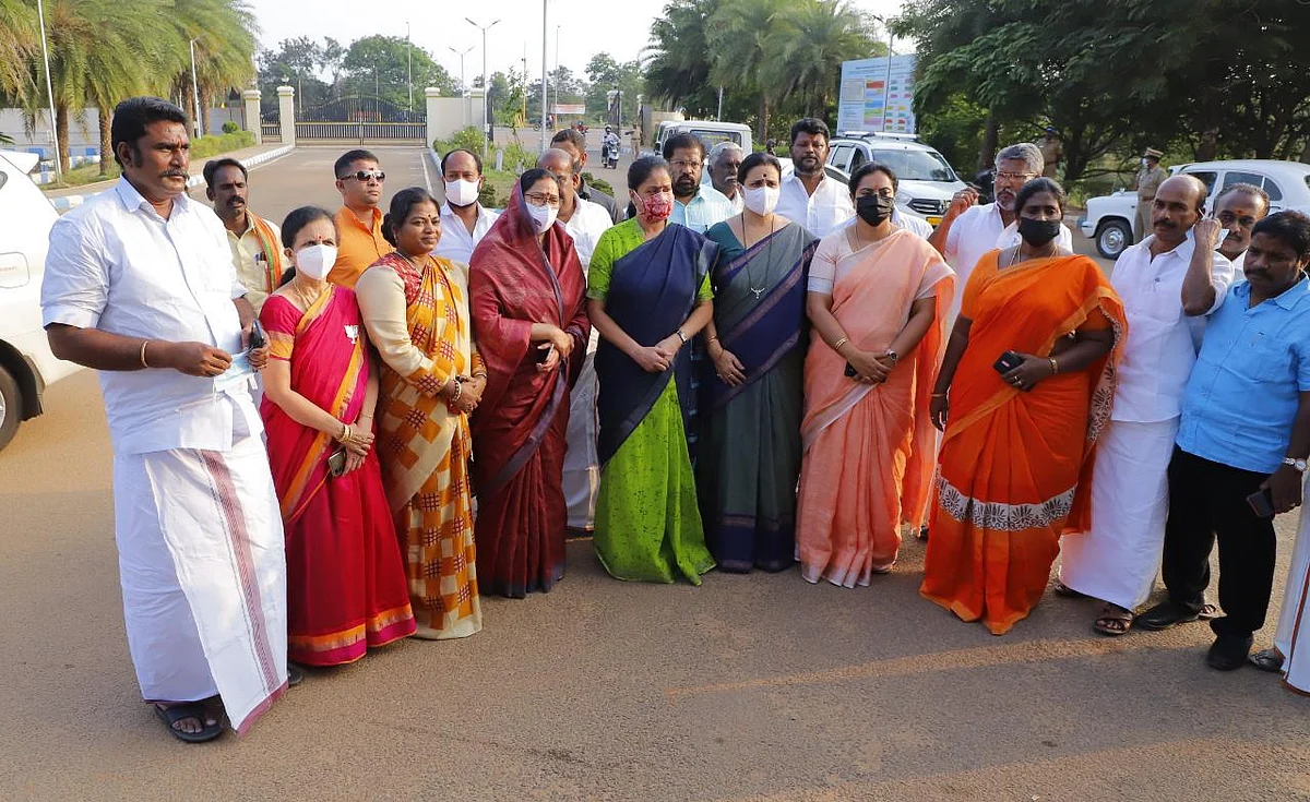 மாணவி தற்கொலை விவகாரத்தில் பாஜக சார்பில் அமைக்கப்பட்ட குழுவினர்