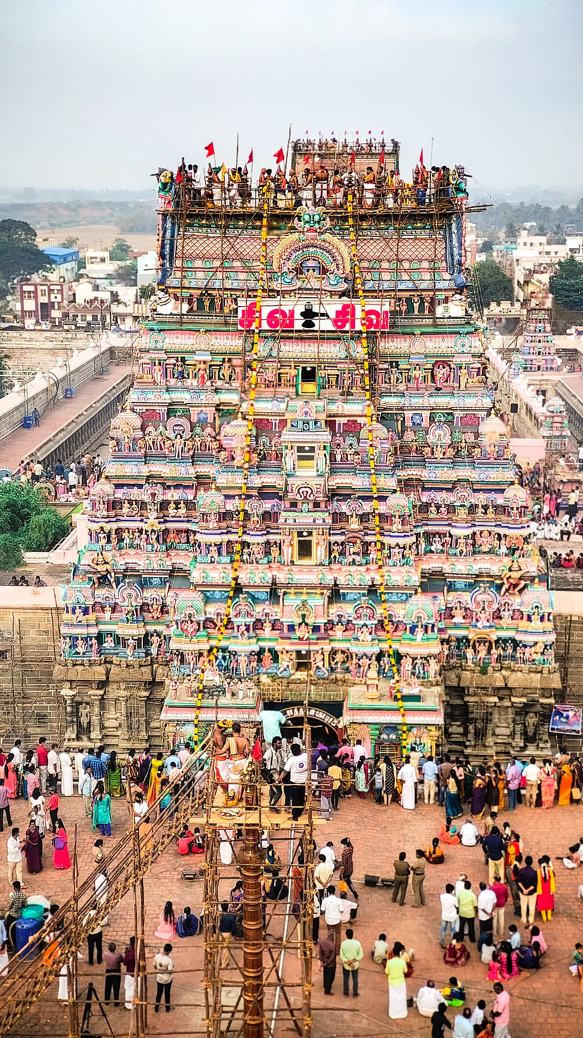 கலசங்கள் திருட்டு