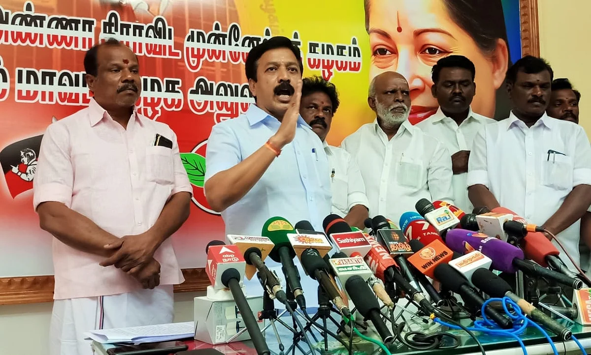 நீட் தேர்வு குறித்து சி.வி.சண்முகம் பேட்டி