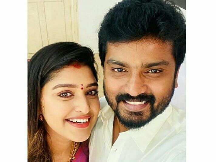 `சீரியல் ஸ்டார்களின் ரியல் லைப் லவ் ஸ்டோரி!'- Photo Album