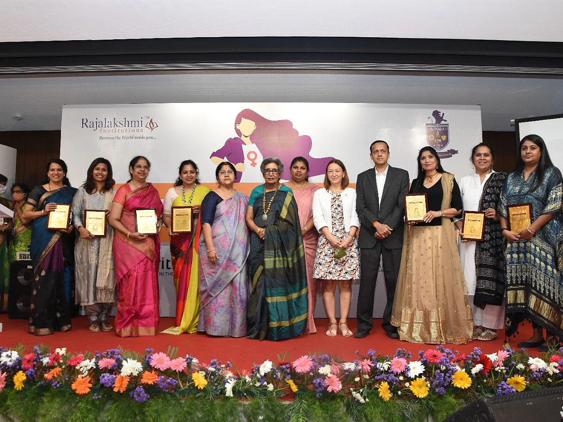 மகளிர் தினம்: SICCIயுடன் இணைந்து கொண்டாடிய ராஜலட்சுமி கல்விக் குழுமம்!