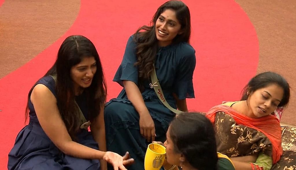 சுருதி, அனிதா