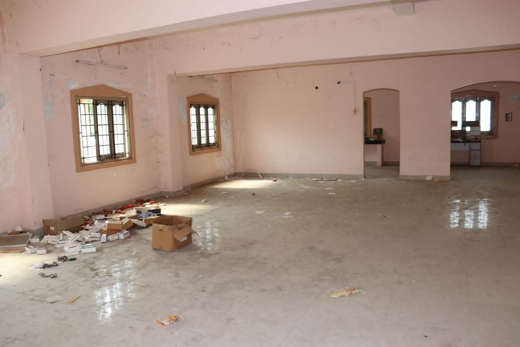 மெடிக்கல் குடோன்