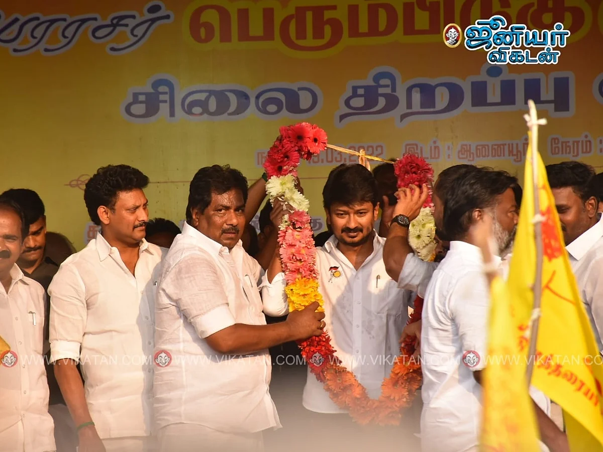 ``பேரரசர் பெரும்பிடுகு போலத் தொடர் வெற்றியைப் பெற்றவர் மு.க.ஸ்டாலின்!" - மதுரையில் உதயநிதி பேச்சு