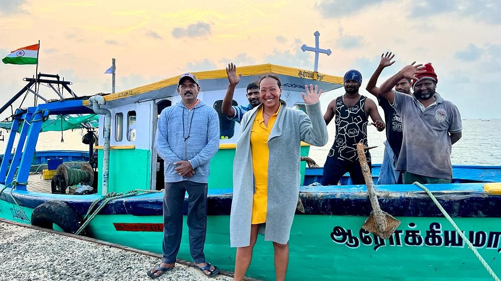 இலங்கையில் இருந்து நீந்தி தனுக்கோடி வந்த சுஜேத்தா