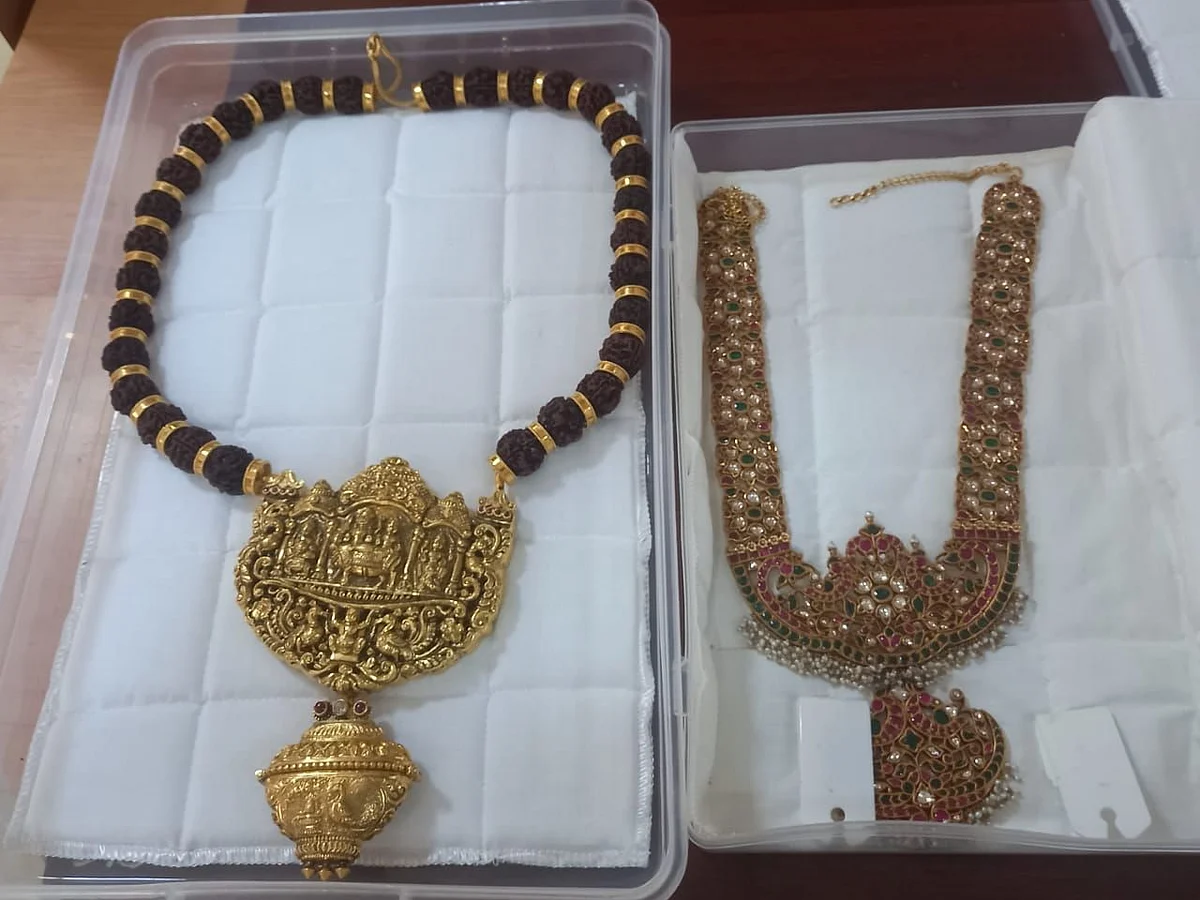 ராமநாதசுவாமி கோயில்: பல கோடி ரூபாய் மதிப்பிலான ருத்ராட்ச மாலை, நகை மீட்பு? - தீவிரமடையும் விசாரணை