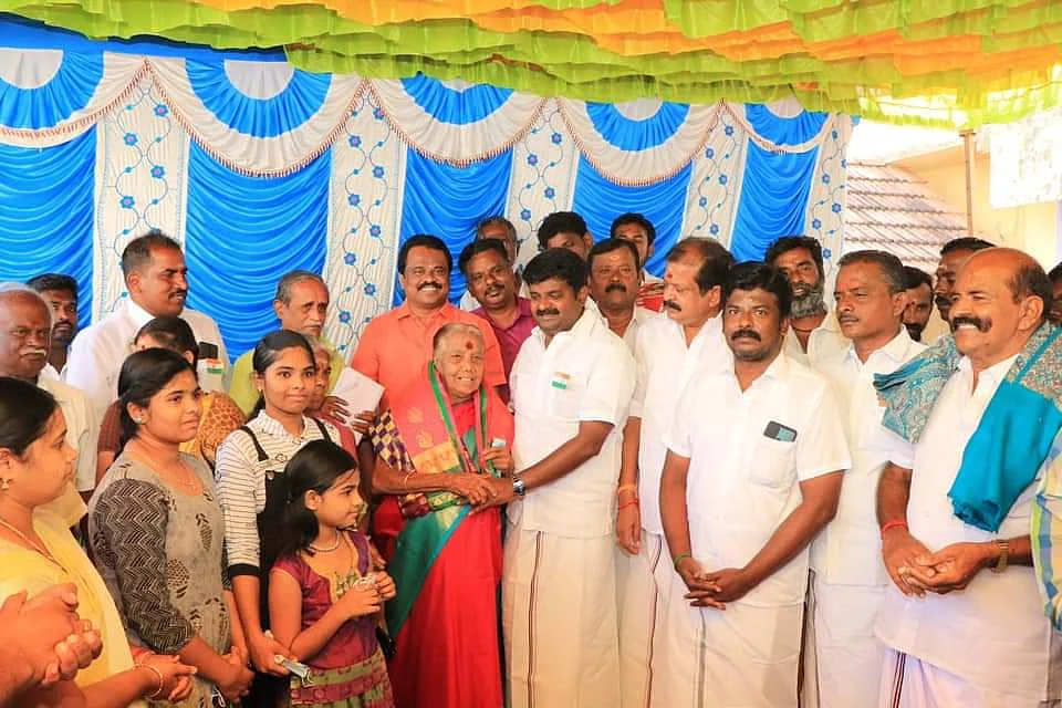 சட்டமன்ற உறுப்பினர் விஜயபாஸ்கர் பாராட்டு