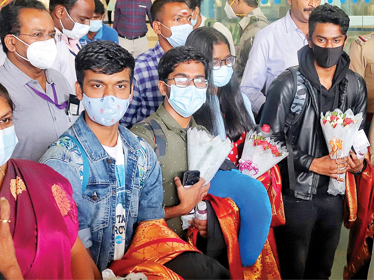 நீடிக்கும் போர்... என்னவாகும் இந்திய மாணவர்களின் மருத்துவக் கனவு?