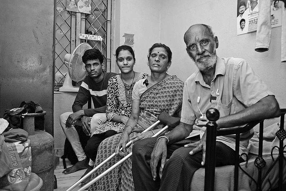 குடும்பத்துடன் ஹரிஹரன்