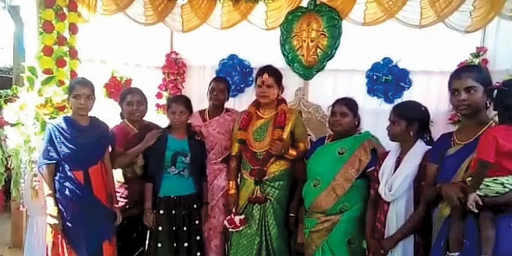 ``நிஷாவின் பெற்றோரை நாம் கொண்டாட வேண்டும்!”