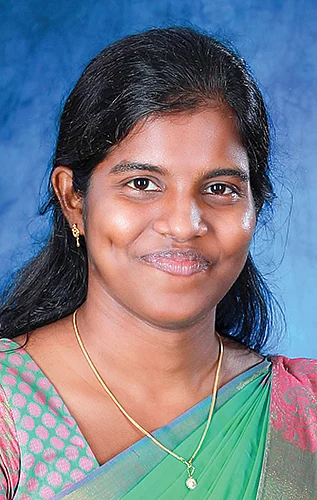 ராகவி ரவிச்சந்திரன்