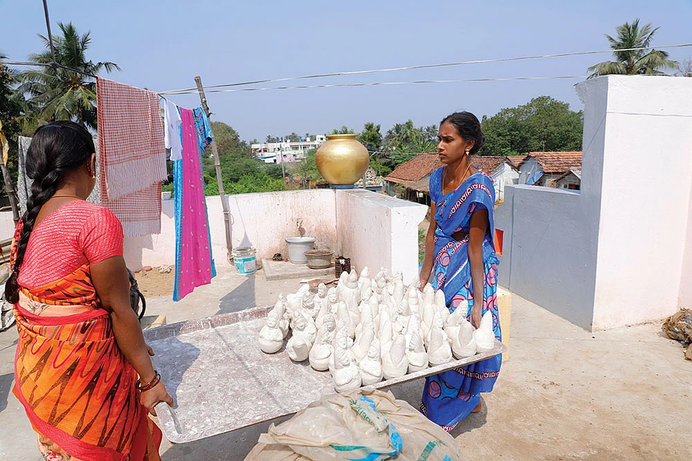 தன்னம்பிக்கை விதைக்கும் தஞ்சாவூர் தலையாட்டி பொம்மை