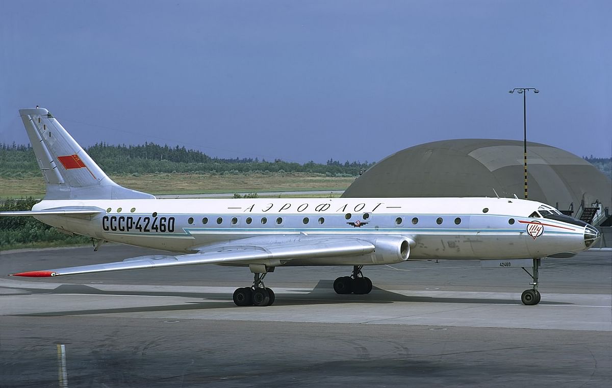 1972-ல் ஏரோஃப்ளோட் Tupolev Tu-104 விமானம்