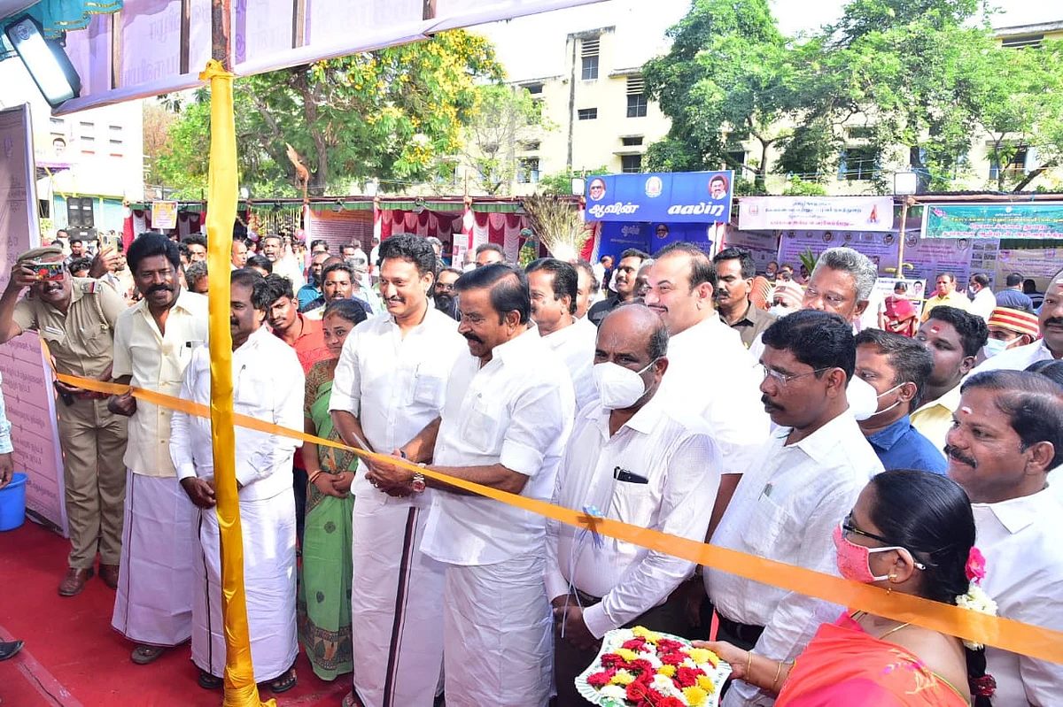 புகைப்படக் கண்காட்சியை திறந்துவைத்த கே.என்.நேரு
