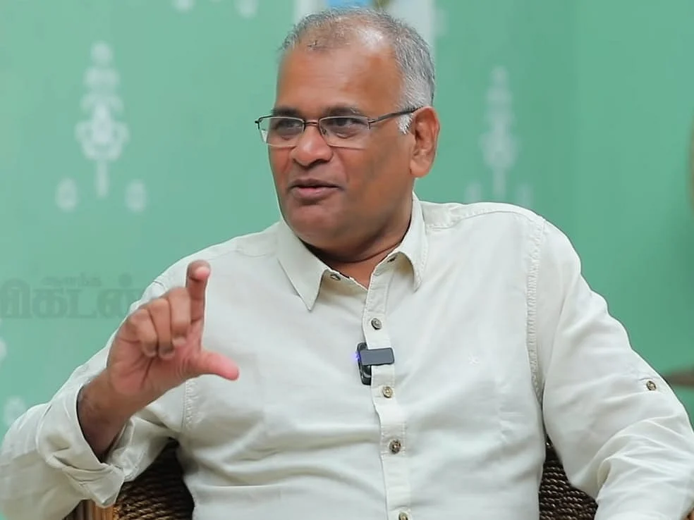 "நேர்மையற்றவர்கள் இருப்பதால்தான் Sahitya Akademi மதிப்பை இழக்கிறது" - ஜெயமோகன்