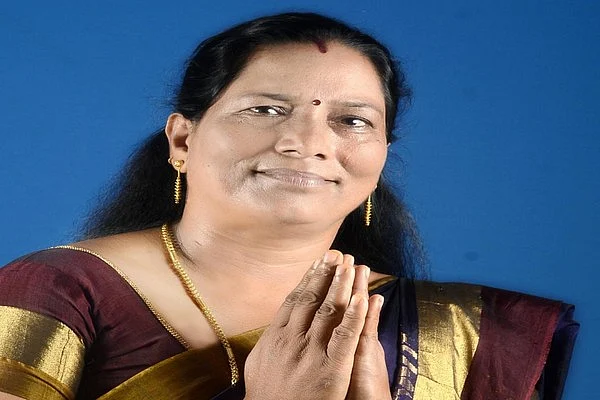 கொல்லங்கோடு நகராட்சித் தலைவர் ராணி