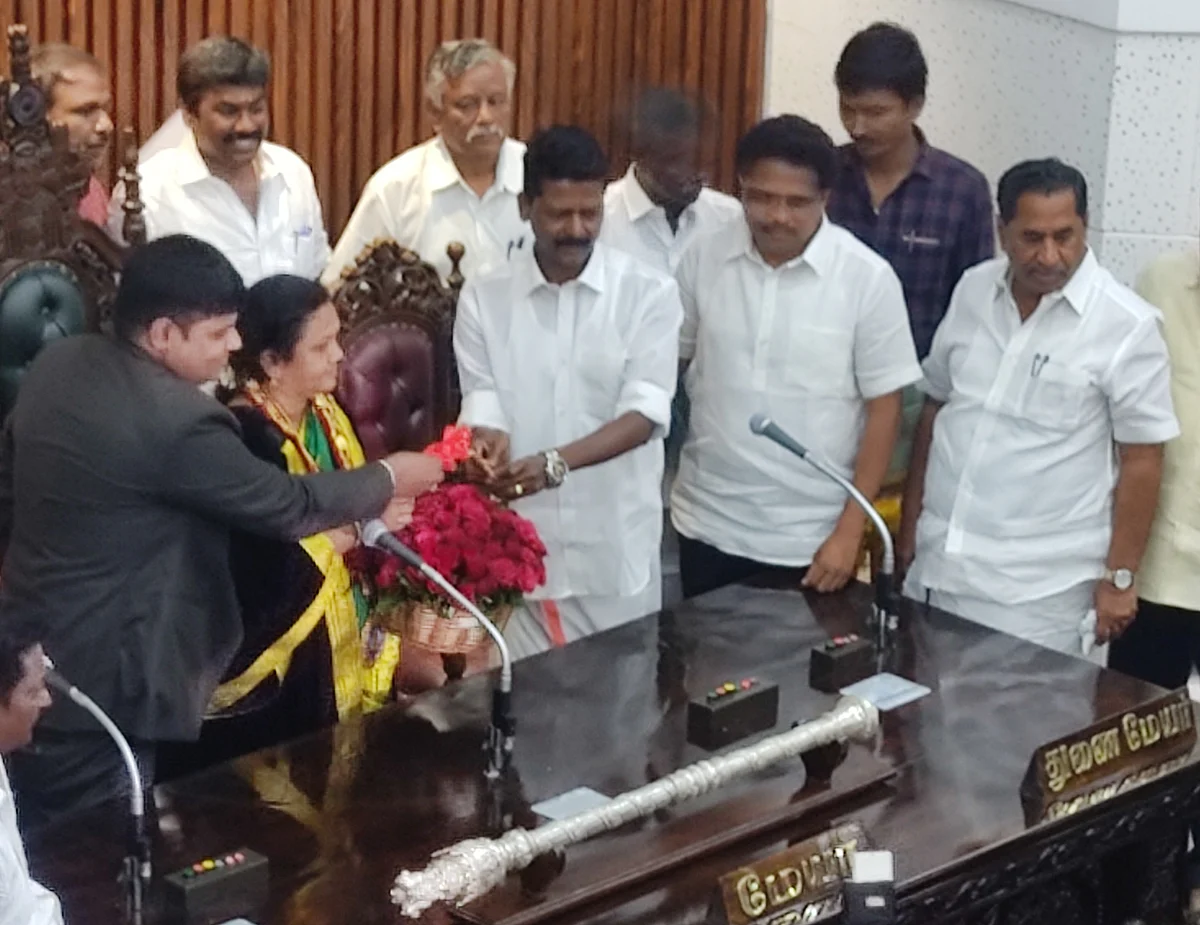 துணை மேயர் நாகராஜன் பதவியேற்பு