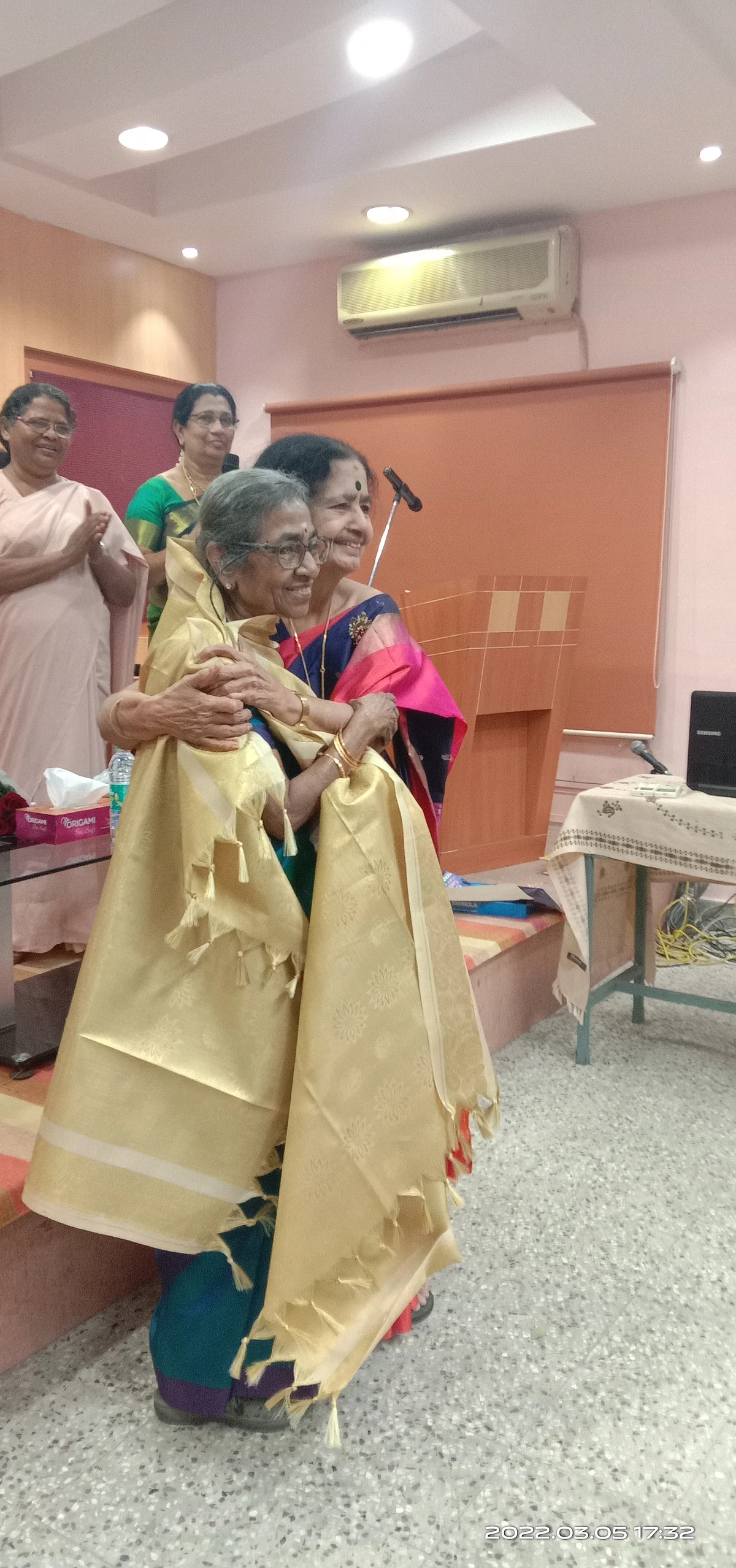 சர்வதேச பெண்கள் தினம்