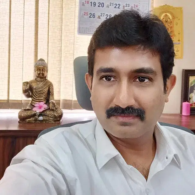 எஸ். ஸ்ரீநிவாஸ்