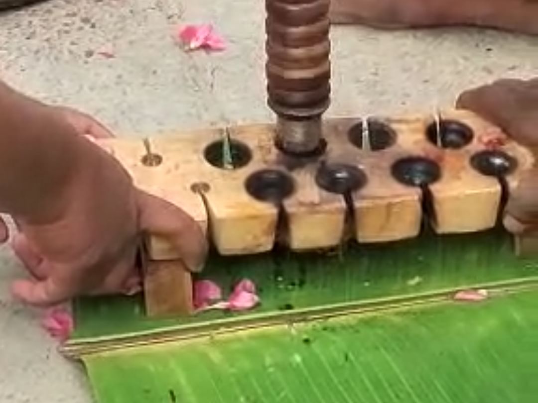 திருக்கடையூர் கோயில் கும்பாபிஷேக யாகசாலைகளுக்கு அக்னி உருவாக்கியது இப்படிதான் - அபூர்வ காட்சி!