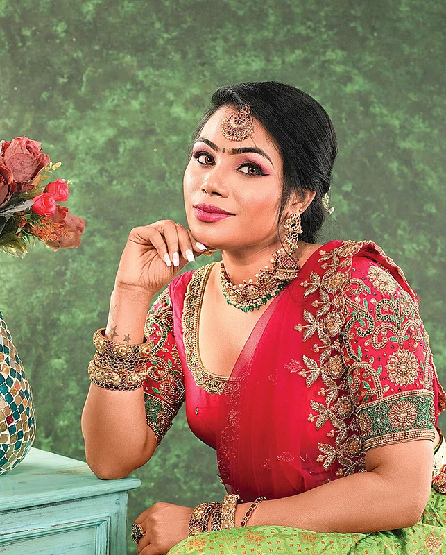 ஆங்கர் to ஆக்டர்: “நாலடியார் பத்தி வீடியோ போடப்போறேன்!”