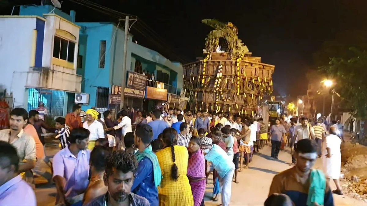 திருவாரூர் தேர் வெள்ளோட்டம்