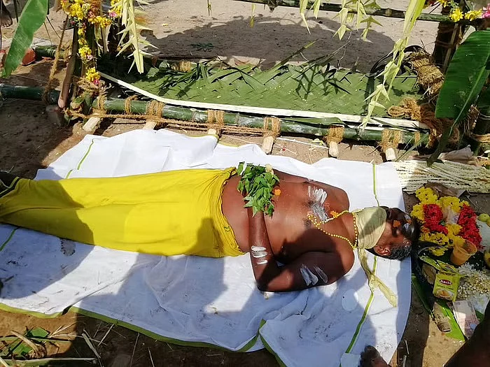 பாடைக்கட்டித் திருவிழா!