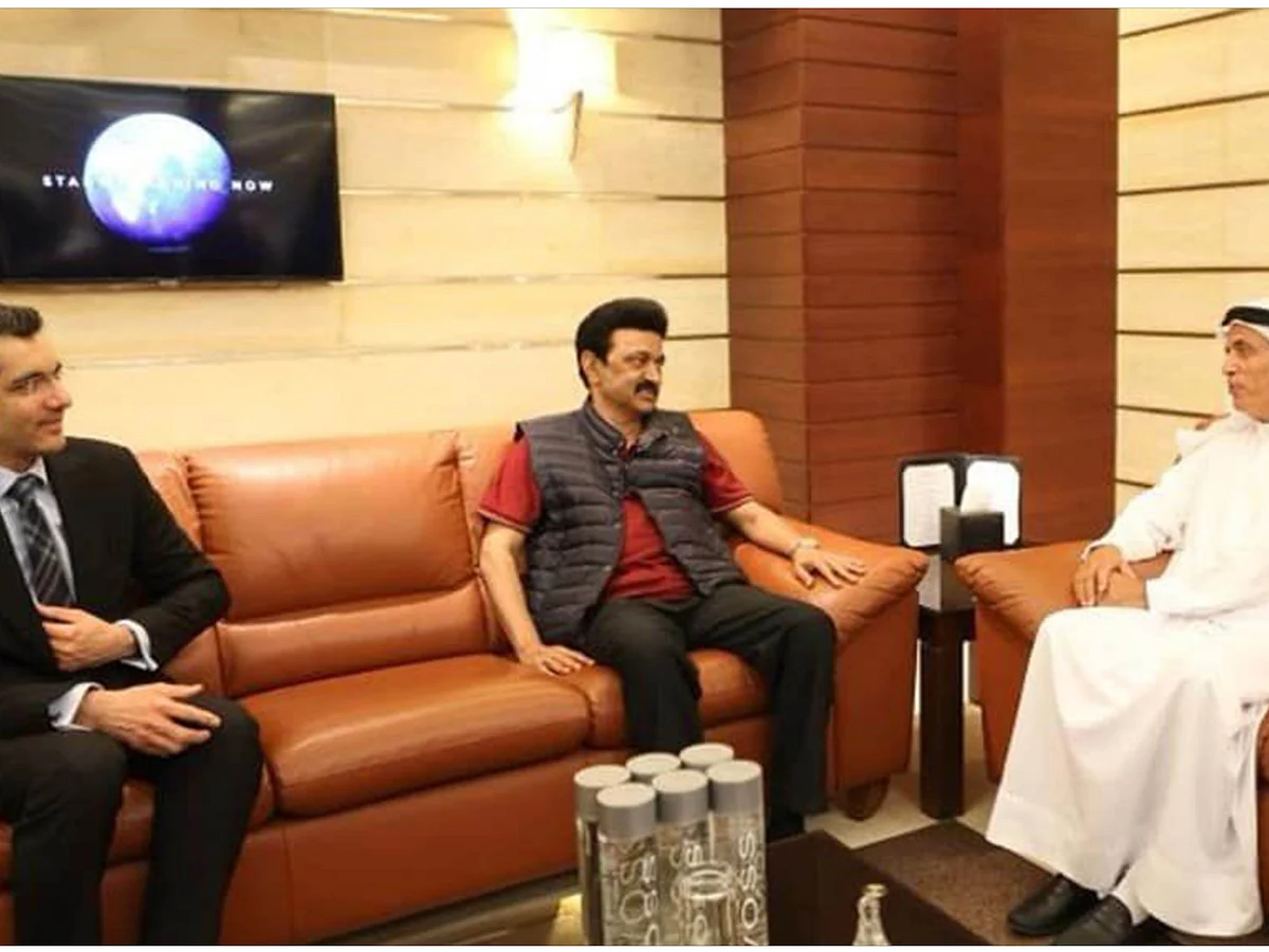 ஸ்டாலின் குடும்பத்தின் ‘வணக்கம் துபாய்’!