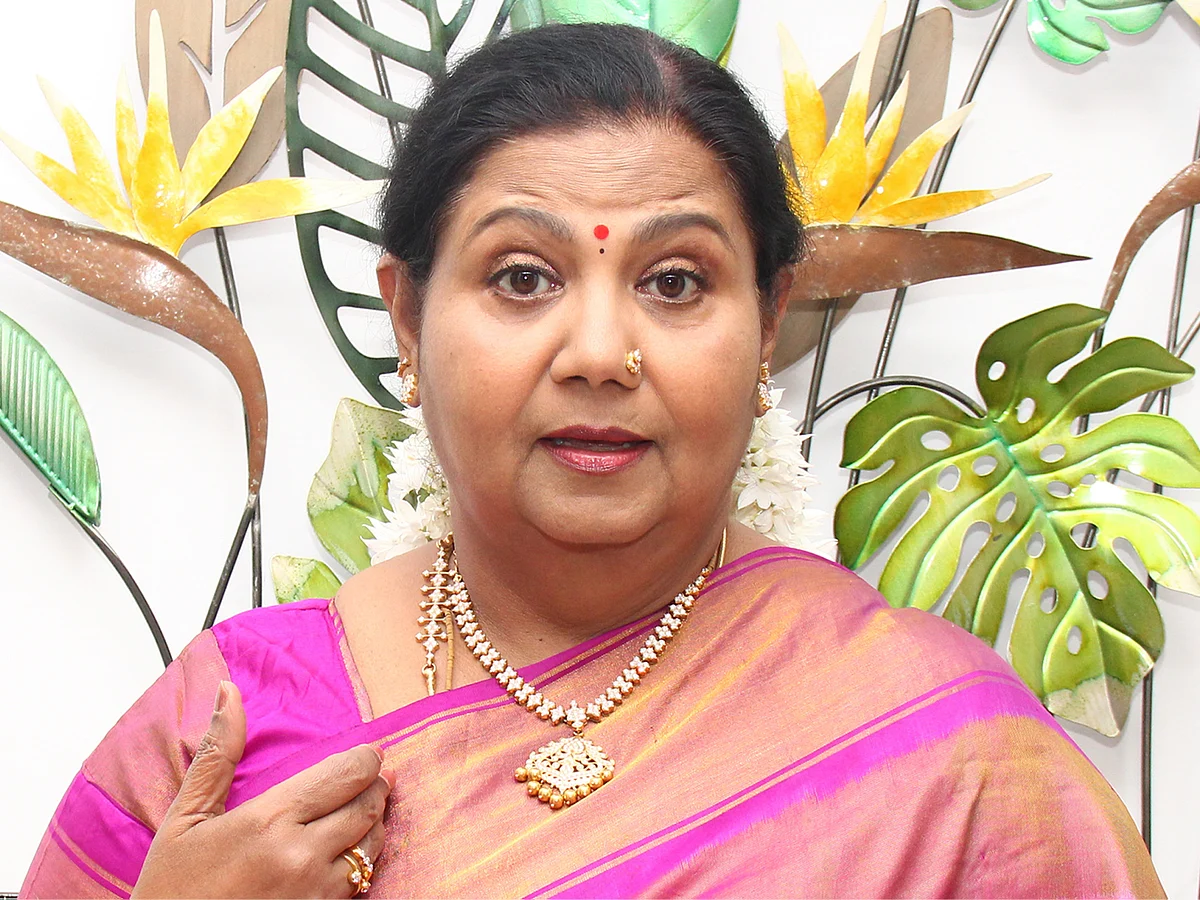 என்னால் ஸ்டாலினை விமர்சிக்க முடியாது! - ஒப்புக்கொள்கிறார் குட்டி பத்மினி