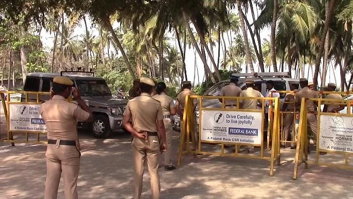 பாதுகாப்புப் பணியில் போலீஸார்