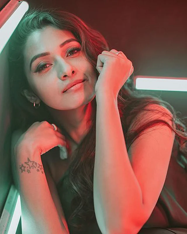புயல் அமைதி பிரியா...