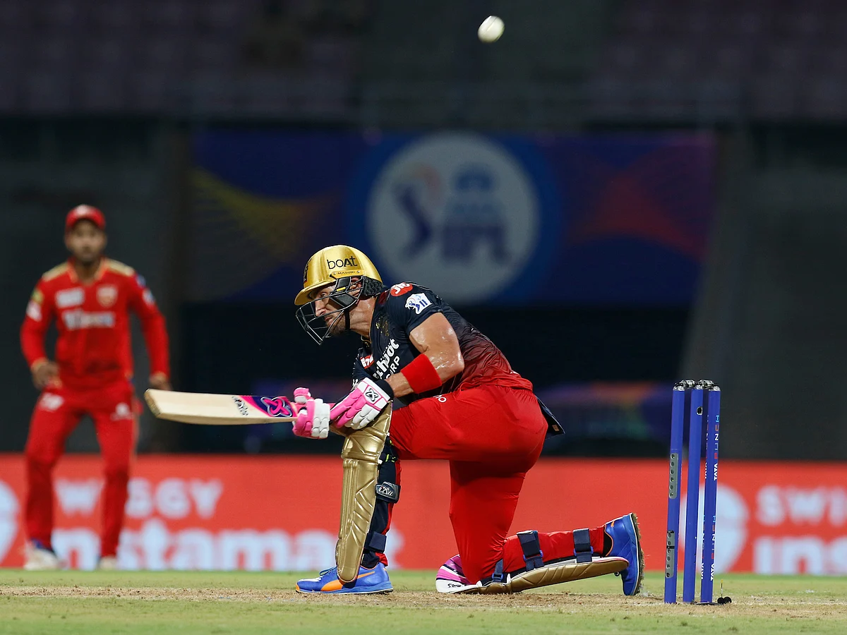 PBKS vs RCB: டு ப்ளெஸ்ஸி அதிரடி வீண்... ஆர்சிபி தவறவிட்ட கேட்சால் கேமையே மாற்றிய ஓடியன் ஸ்மித்!