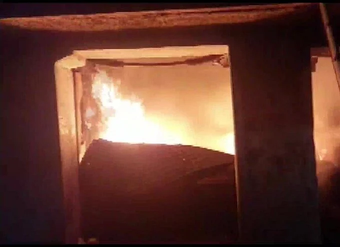 செகந்தராபாத்தில் உள்ள கிடங்கில் தீ விபத்து