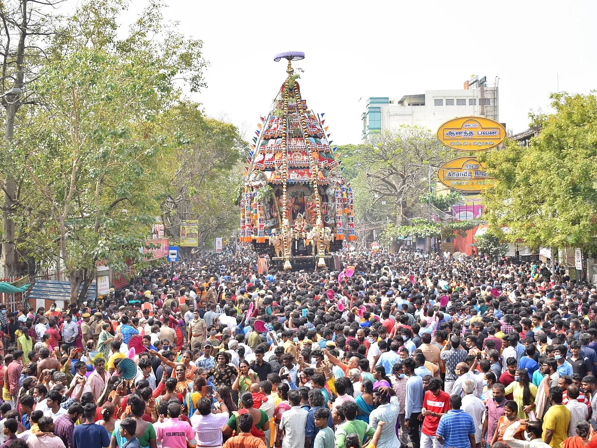 மயிலை அருள்மிகு கபாலீஸ்வரர் திருக்கோயில் பங்குனித் திருவிழாவின் தேரோட்டம்!
